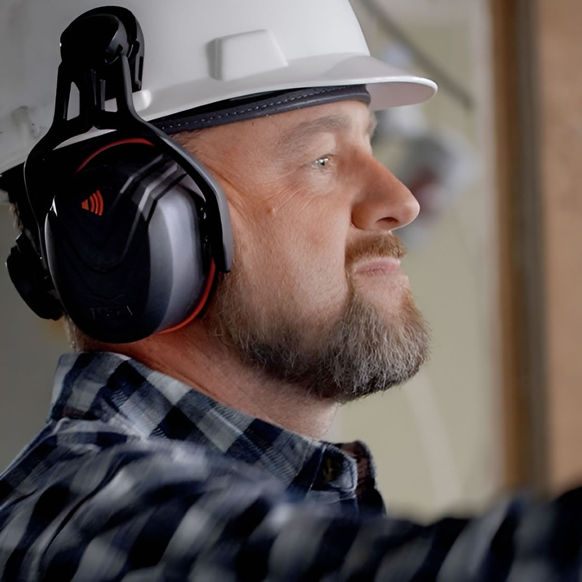 MSA V-Gard Cap Mounted Earmuffs MSA V-Gard Cap Mounted Earmuffs