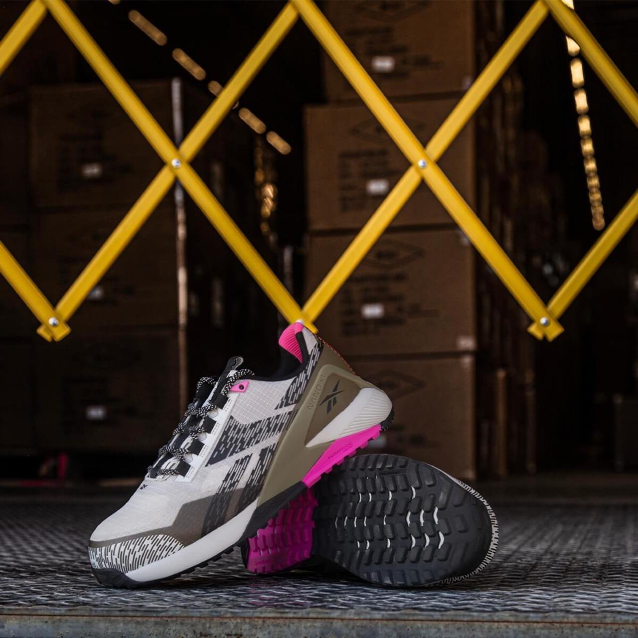 CAREERING PLACEBO301 (YW) Reebok Women's Nano X1 Adventure Athletic EH Composite Toe